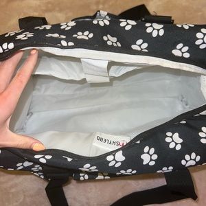 Medium duffel bag